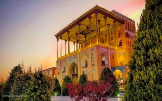 کاخ عالی قاپو